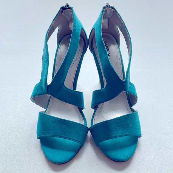 Xappeal Shoes - Xappeal turquese heels, size 7, never used.